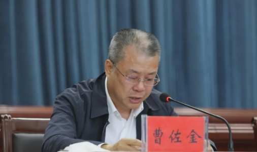曹佐金说,在平泉工作的八年,是他人生中最勤勉,最珍贵,最值得铭记的一